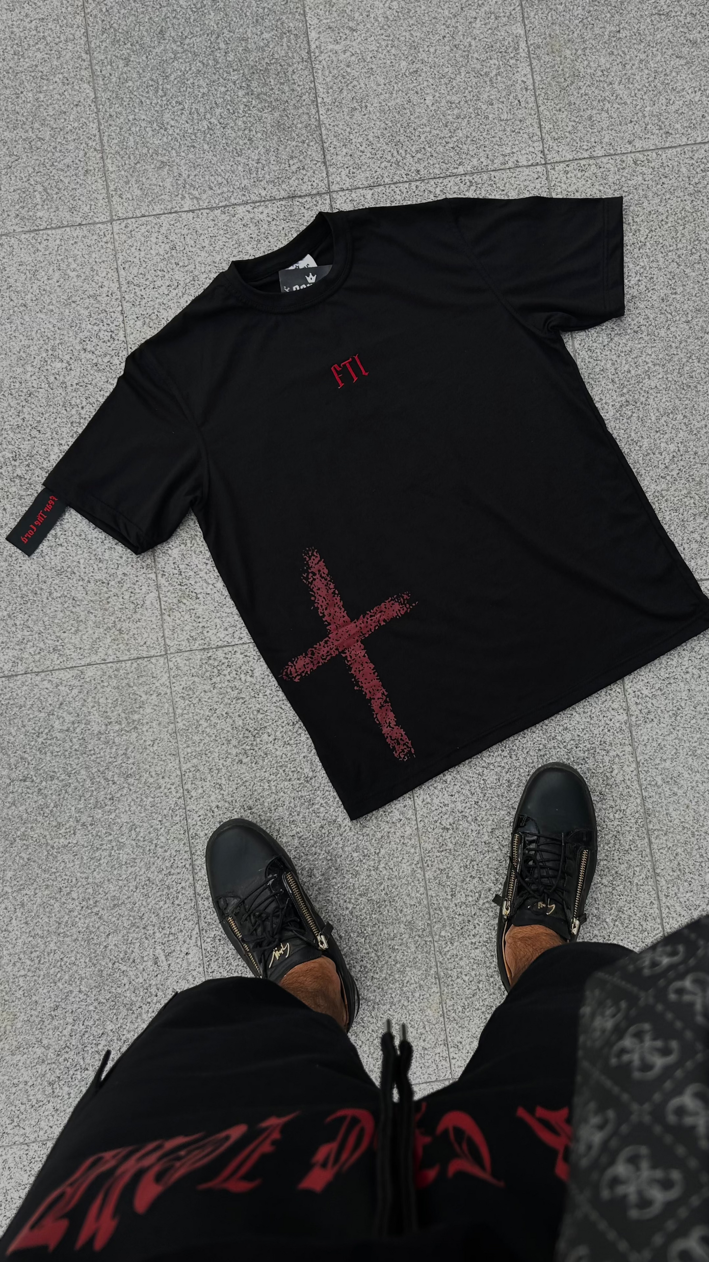 Oversized Shirt-''Jesus Saves''